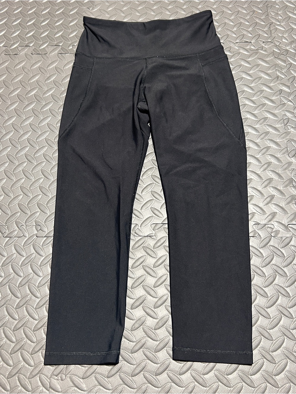 Old Navy Black High-Rise Active Leggings